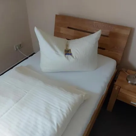 Vendégház An Der Stadthalle 3*